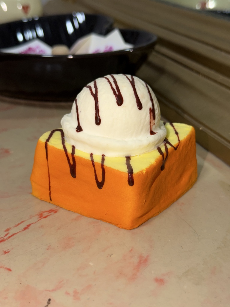 Squishy postre pan con helado