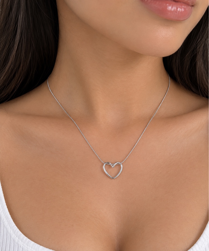 Collar Corazón Sencillo Plateado