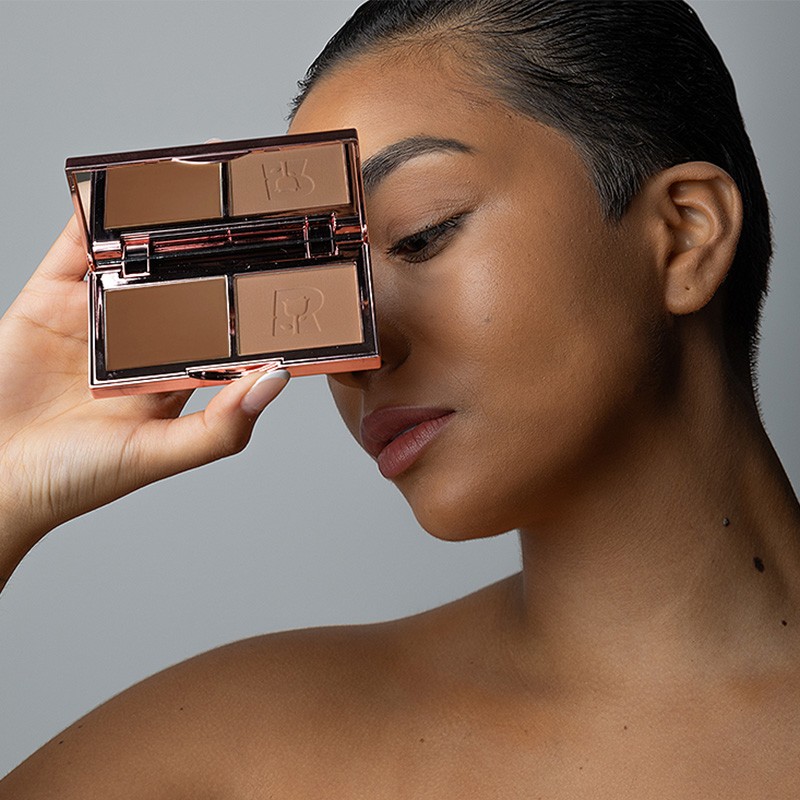 CONTORNO EN CREMA Y BRONCEADOR EN POLVO