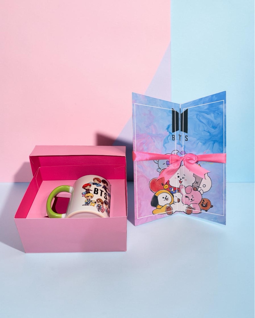BTS taza rosa