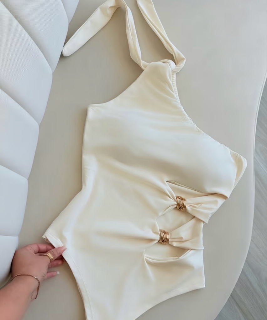Body con aberturas de lado