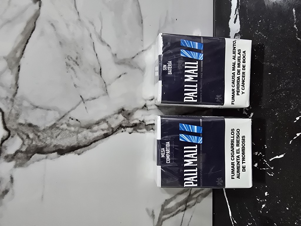 Pall Mall cigarrillos caja en 17.000