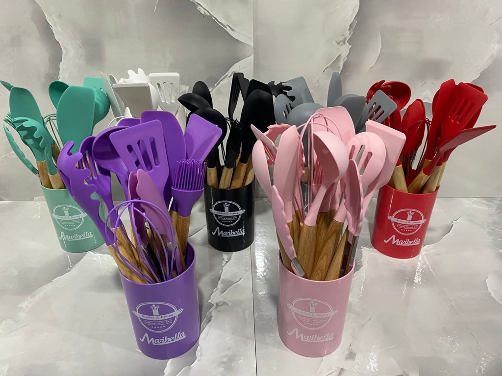 UTENSILIOS DE SILICONA DE 12 pcs