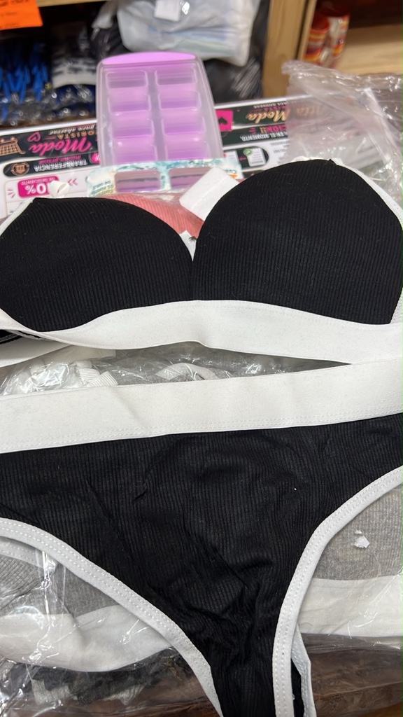CONJUNTO TRIÁNGULO