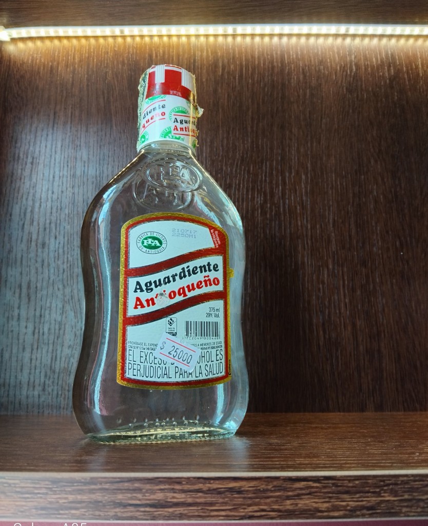 AGUARDIENTE antioqueño rojo 375ml