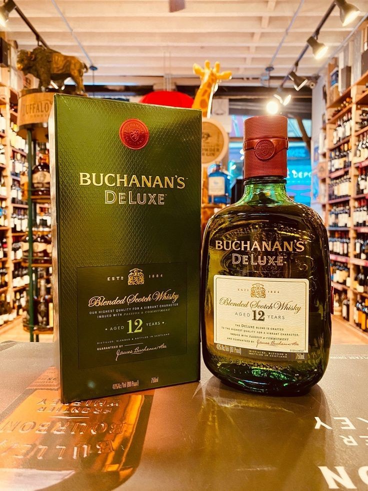 BUCHANAN'S DELUXE 12 years