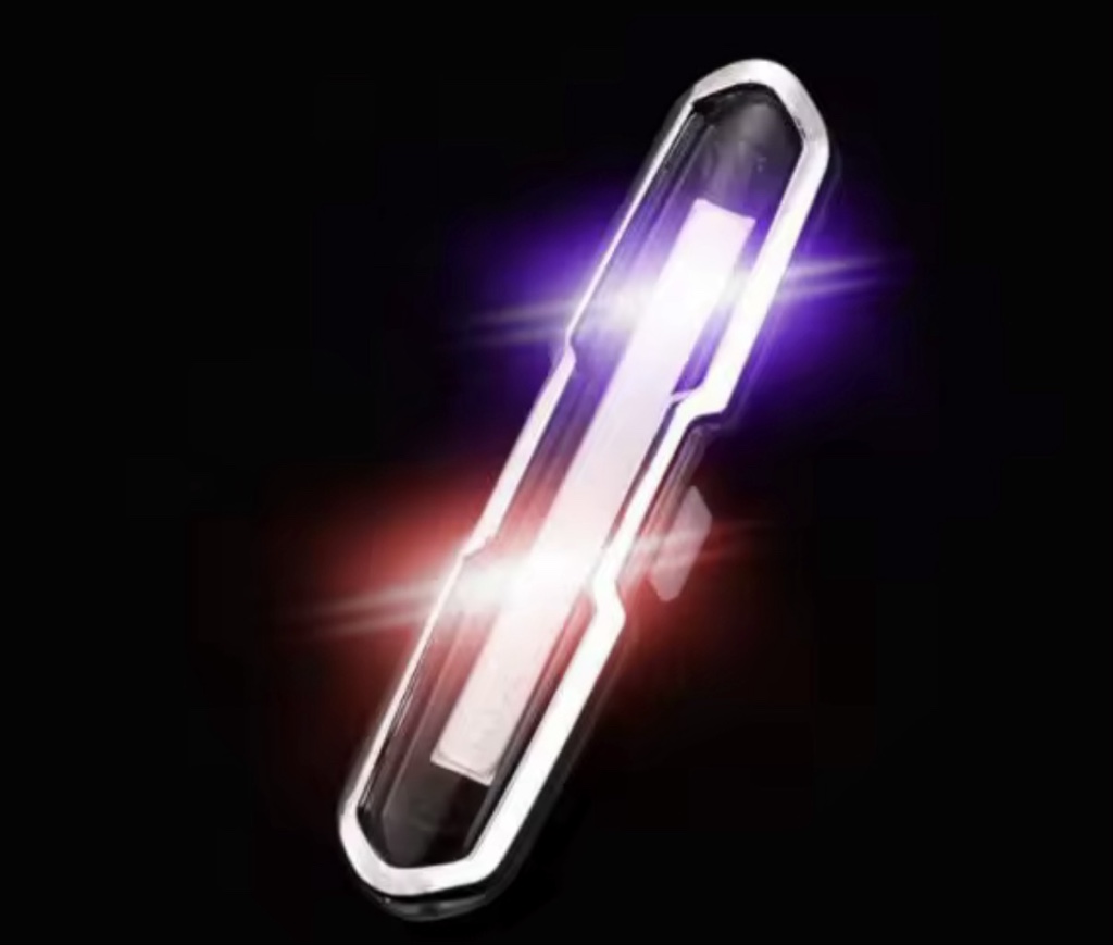 Luz trasera zul rojo morado