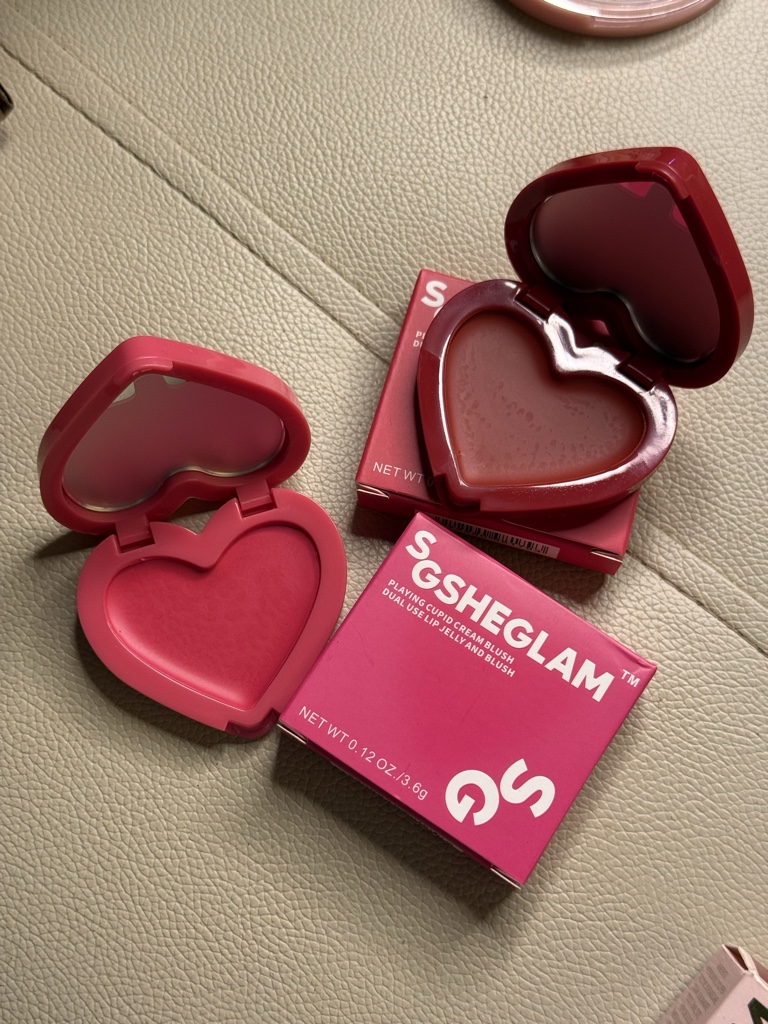 Sheglam rubor corazón tono romance y affection