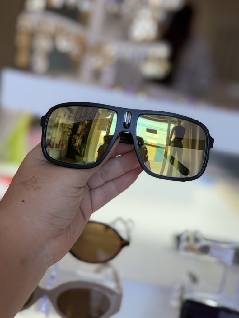 Gafas negras para niño