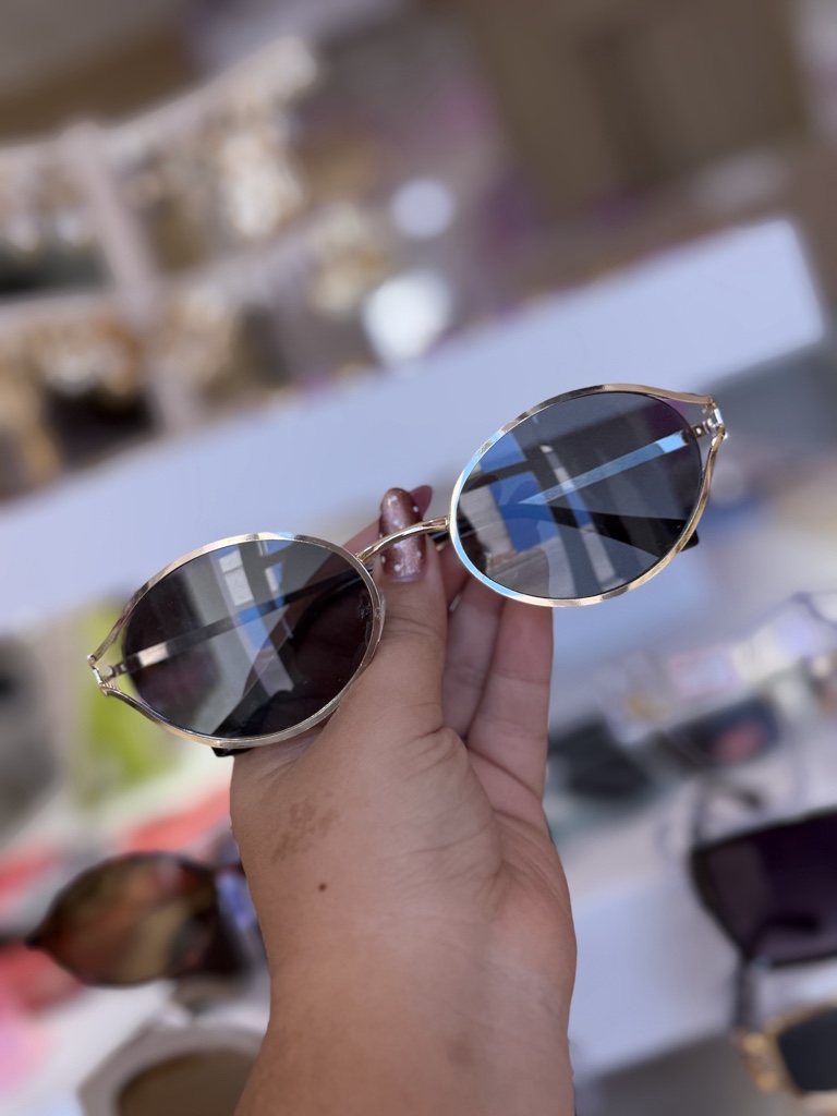 Gafas doradas ovaladas