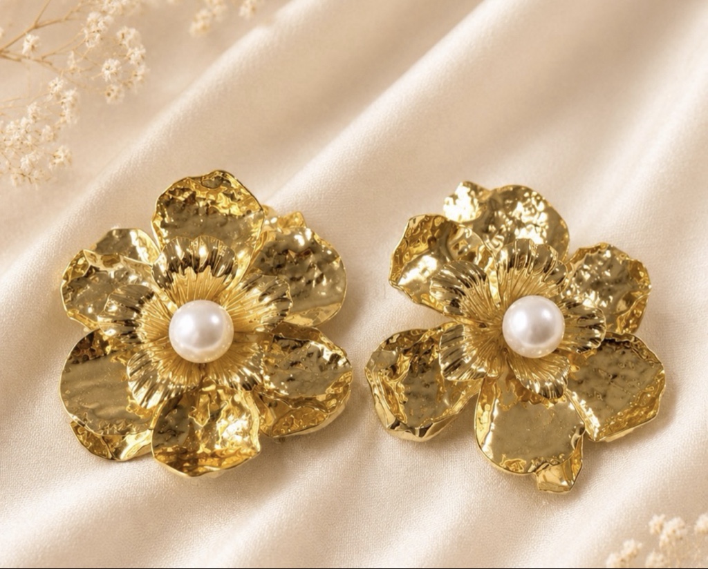 Aretes flor dorados