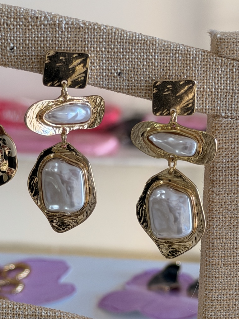Aretes dorados nacar