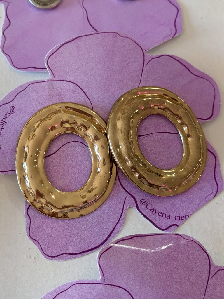 Aretes ovalados