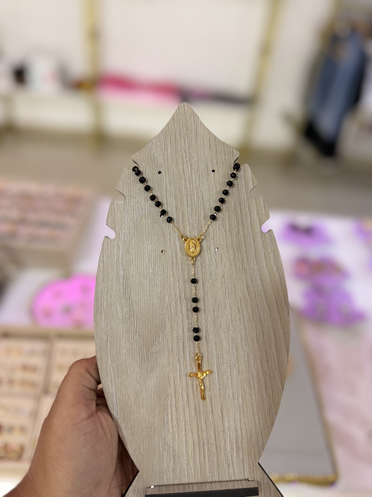 Rosario piedras negras