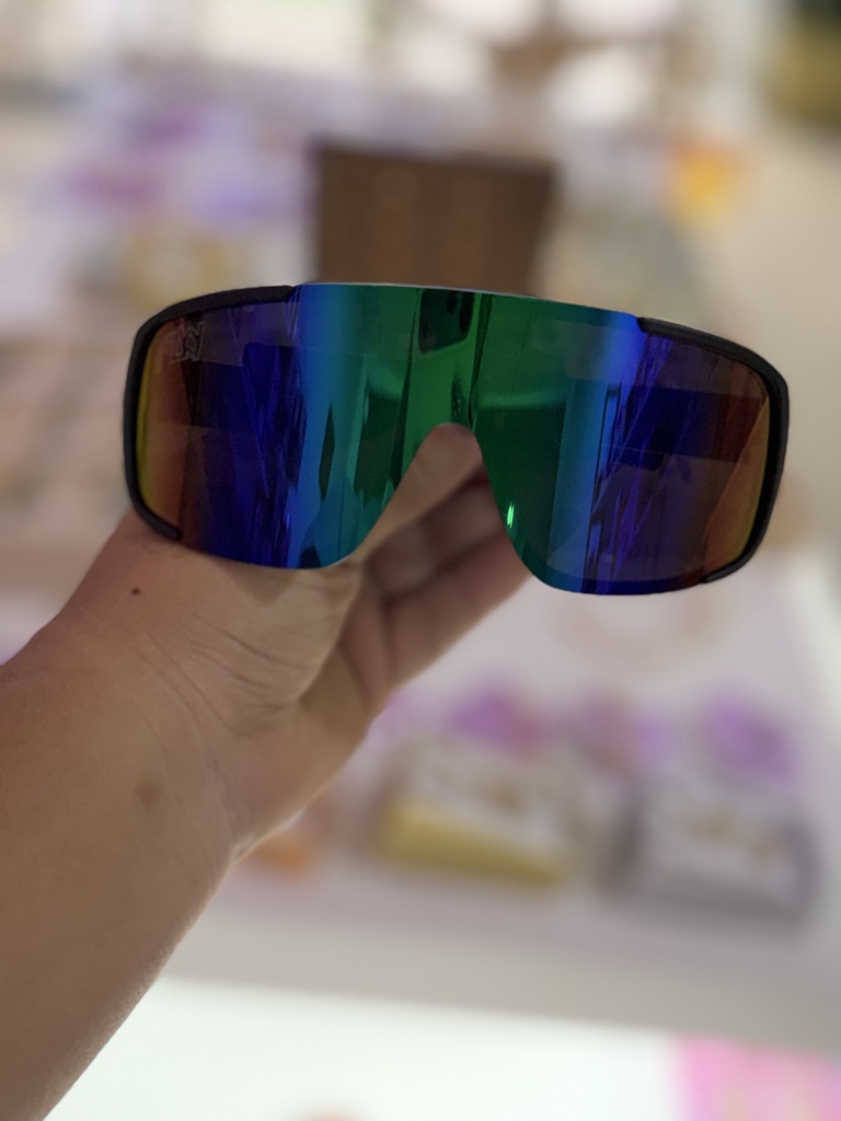 Gafas deportivas negras espejo para niño
