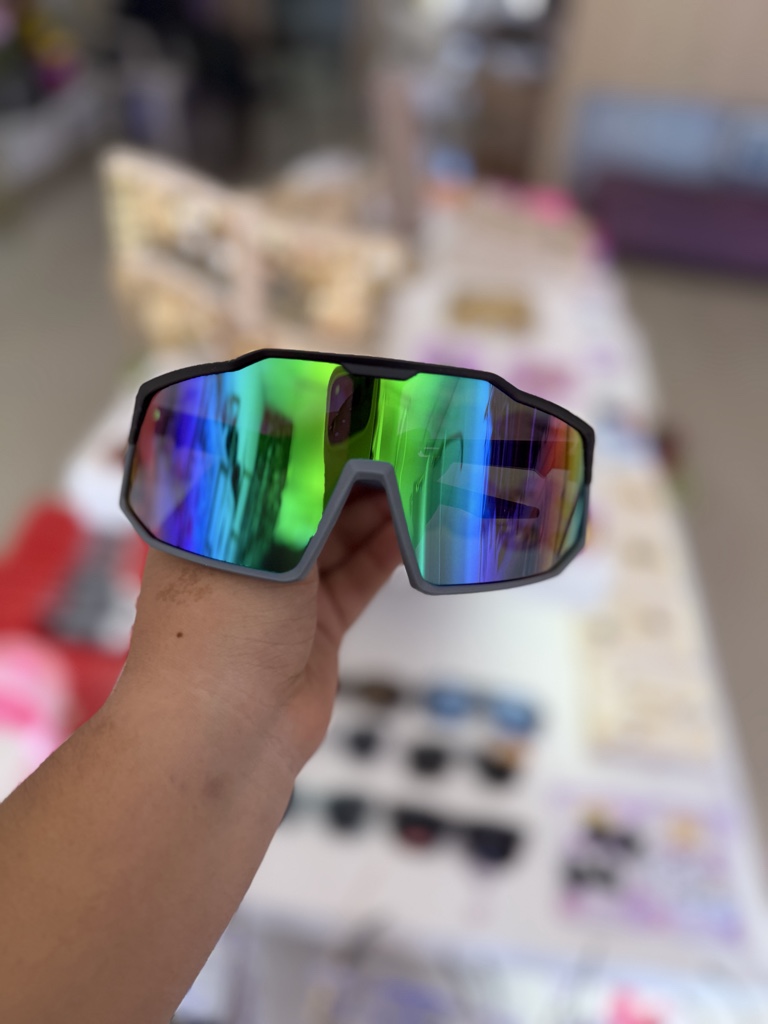 Gafas deportivas multicolor negro con gris