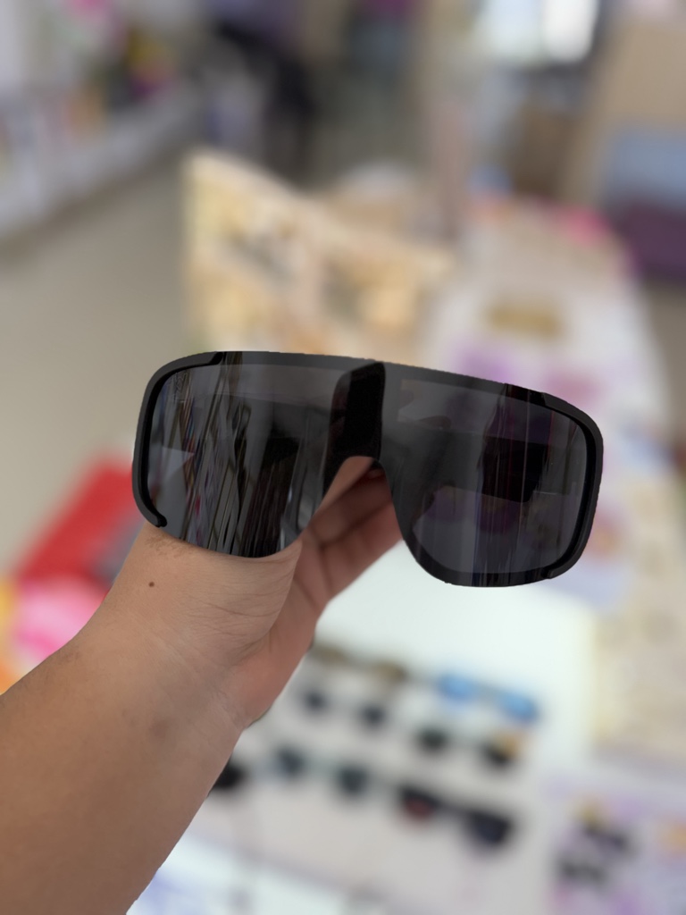 Gafas negras deportivas