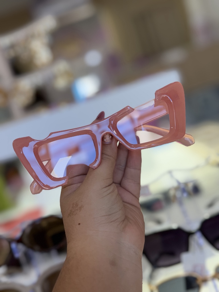 Gafas rosadas grandes