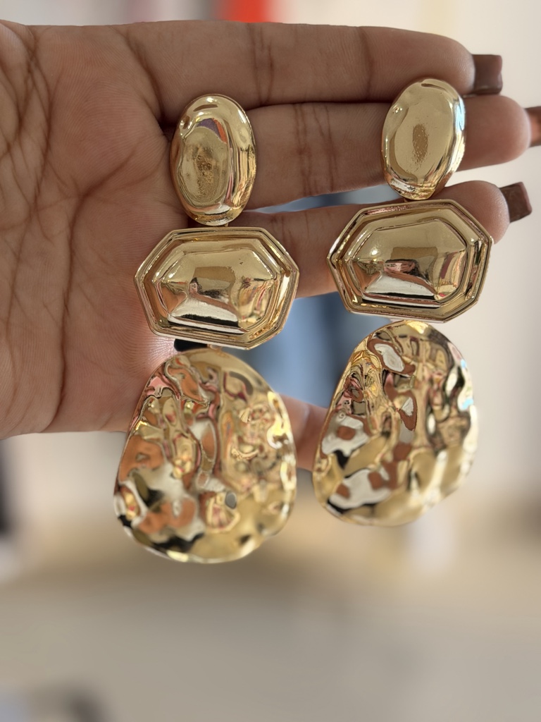 Aretes dorados grandes