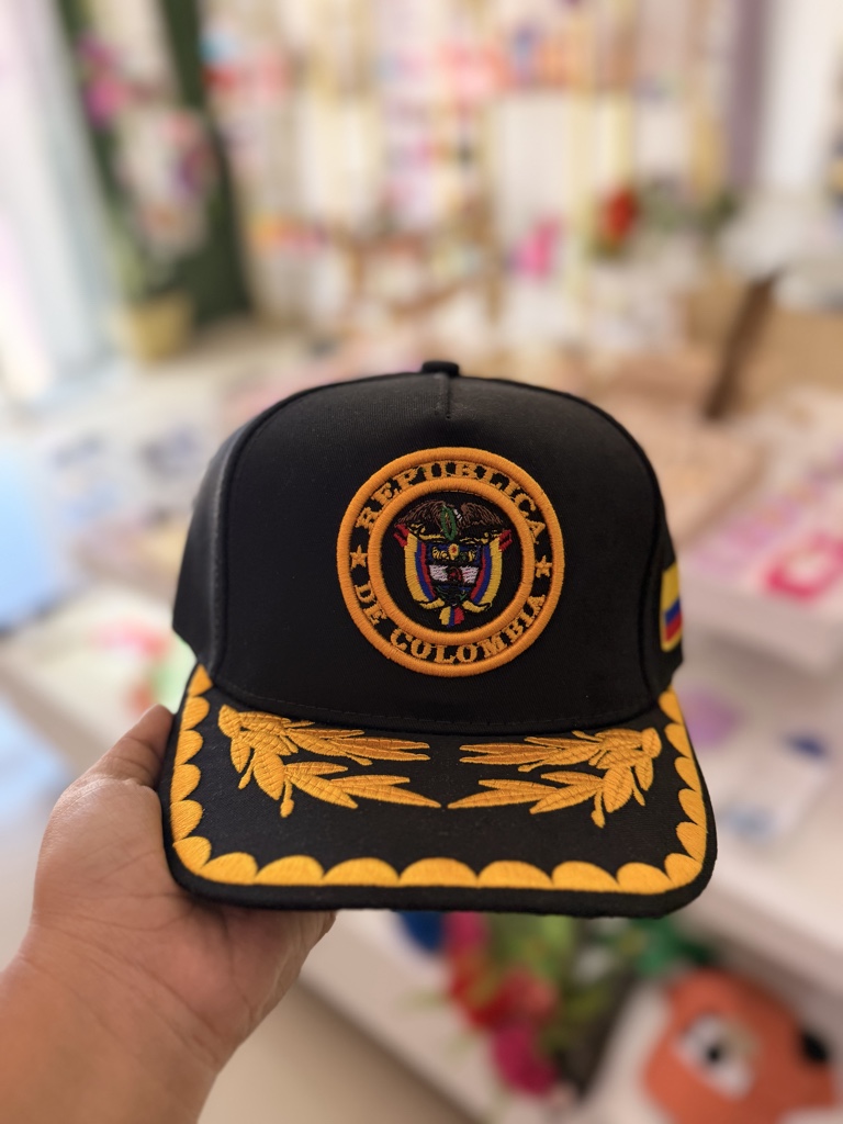 Gorra negra Republica de Colombia