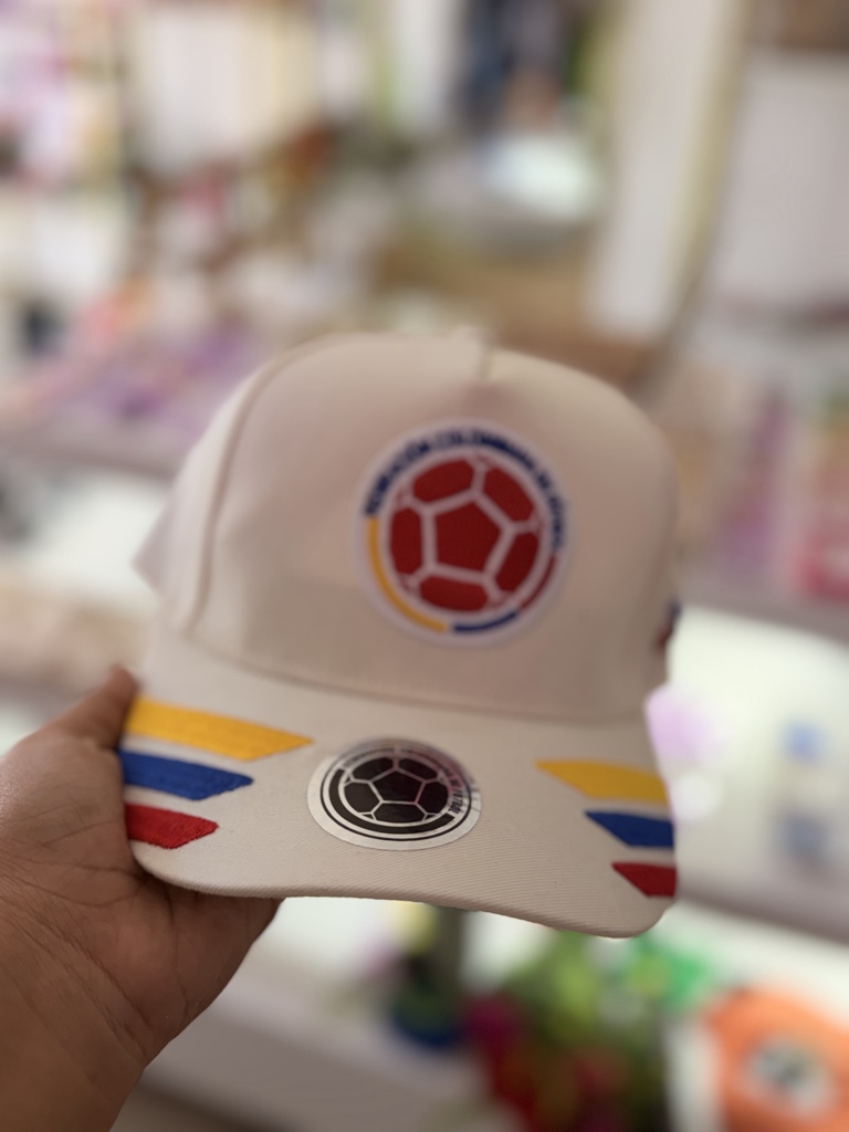 Gorra beige Colombia