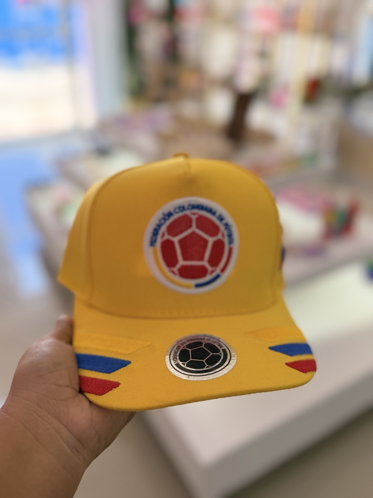 Gorra amarilla Colombia