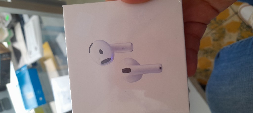 Audifonos inalambricos blancos