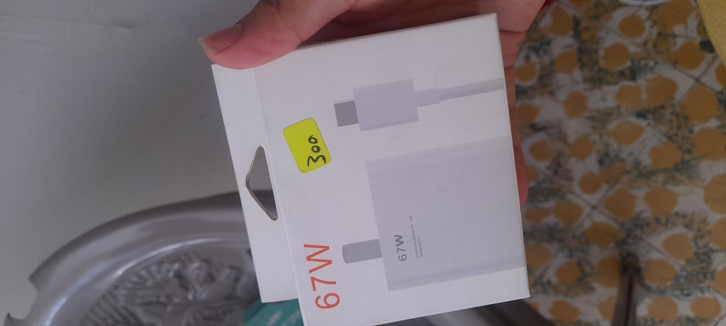 Cargador 67W blanco