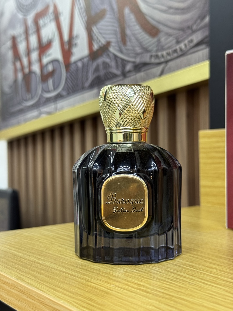 Baroque Satin Oud