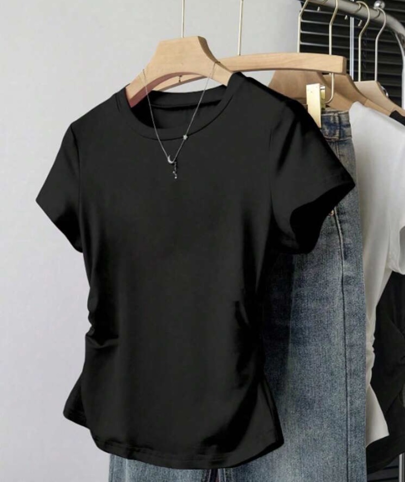 Blusa negra básica