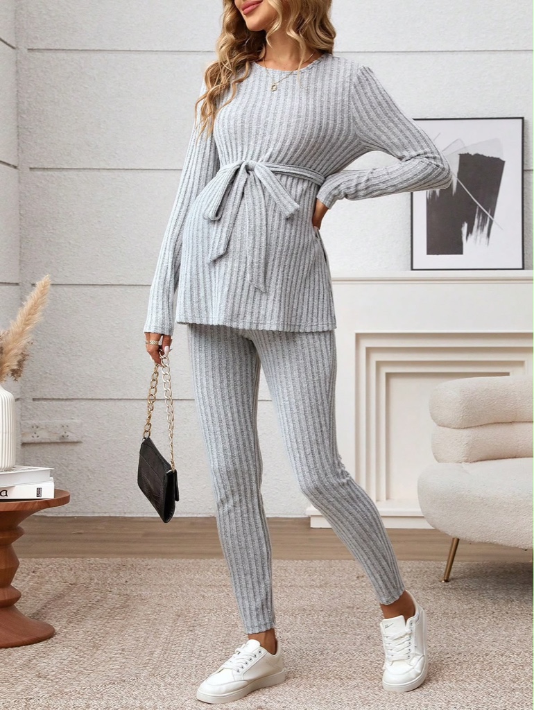 Conjunto gris tejido maternidad