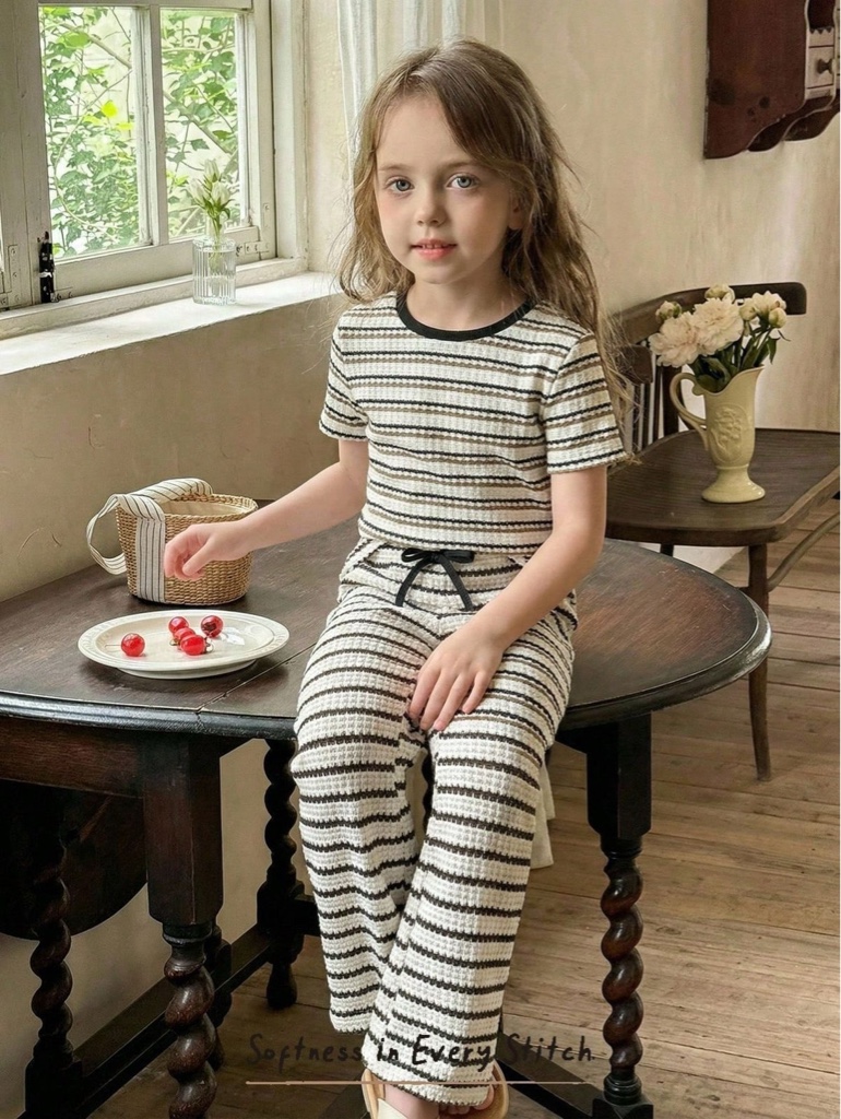 Conjunto rayas beige y negro