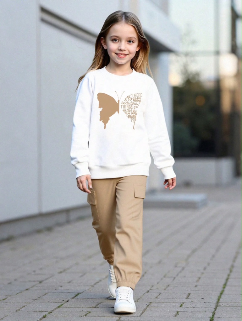 Conjunto beige con blanco