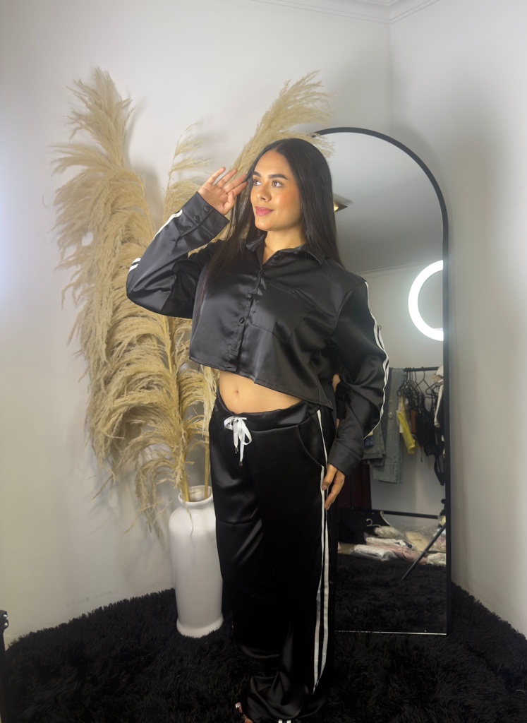 Conjunto Negro Rayas