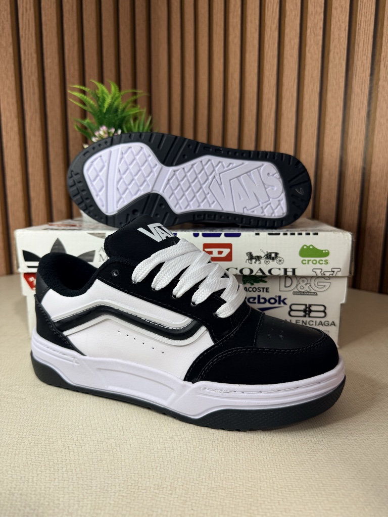 Vans Negra/Blanca 0034