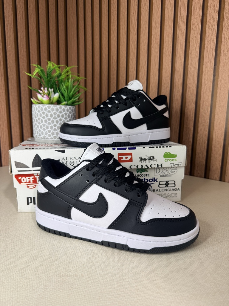 Dunk Blanca/Negra 0017