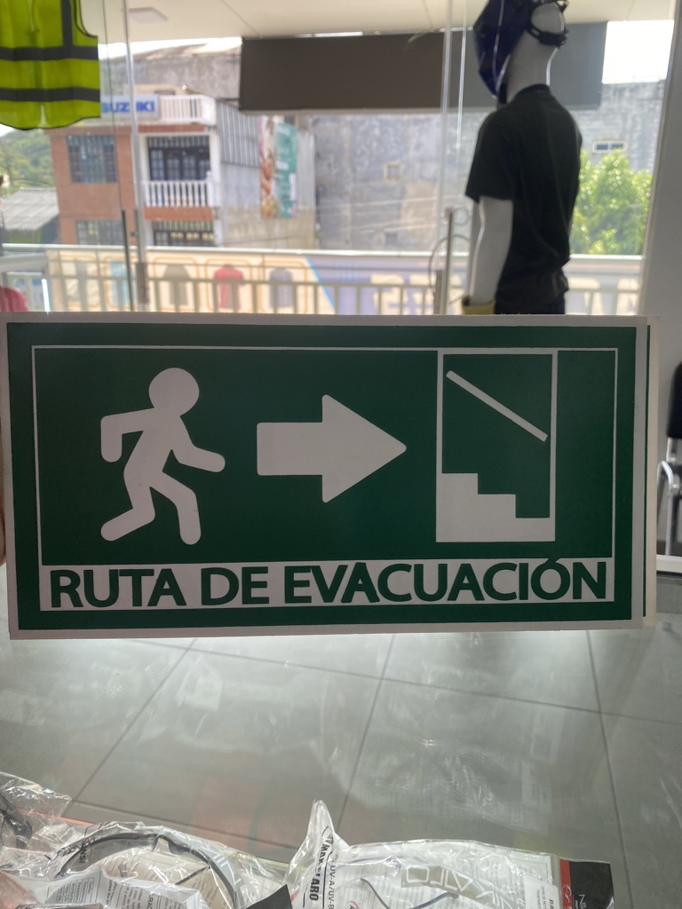 AVISO RUTA EVACUACION 30 X 15