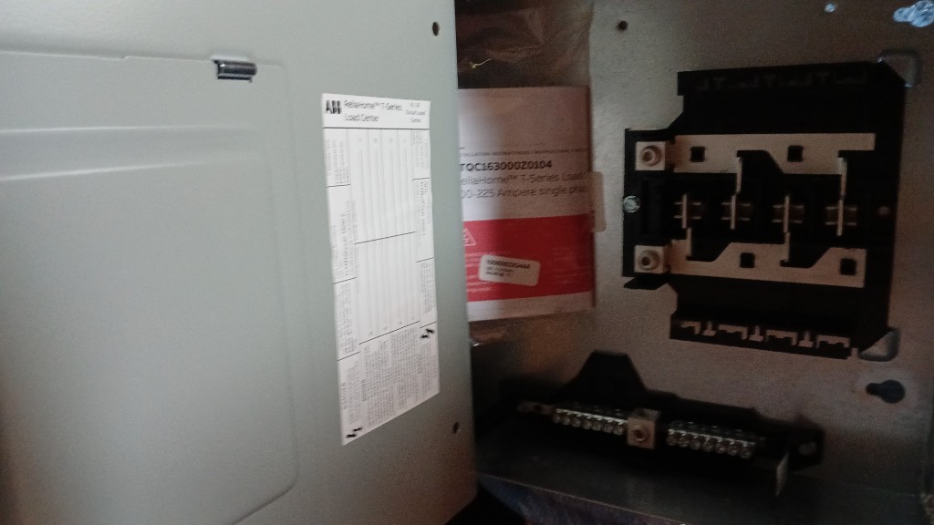 CAJA TERMICA MONOFASICA 8 CIRCUITOS  125AMP ABB