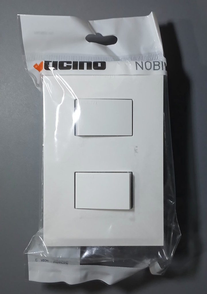 INTERRUTOR DOBLE DE 3 VIAS BLANCO NÓBILE BTICINO