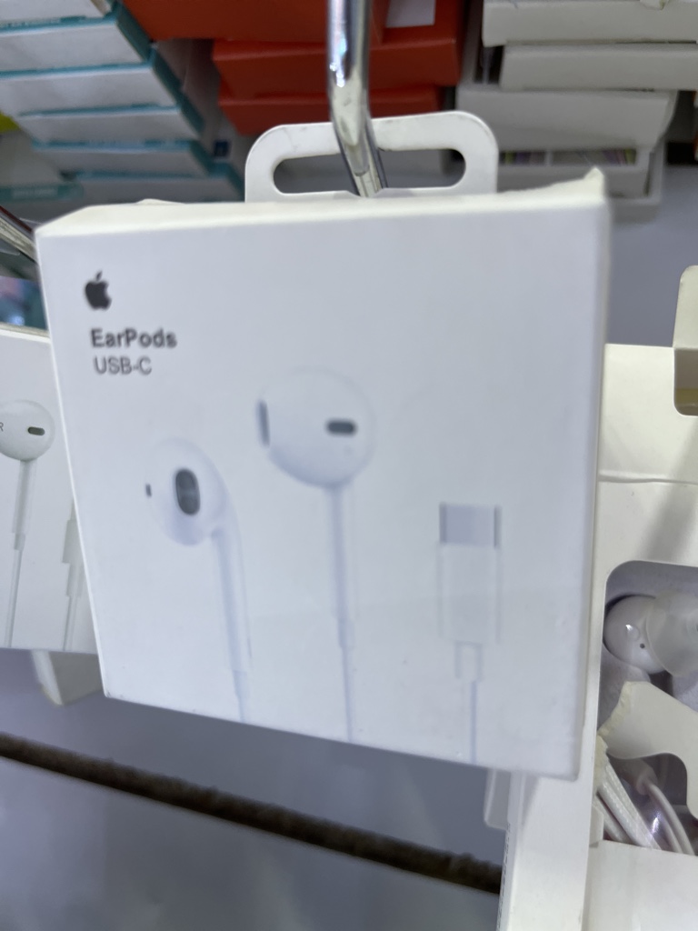 Apple EarPods USB-C blancos