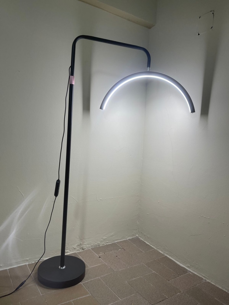 Aro de luz LED media luna
