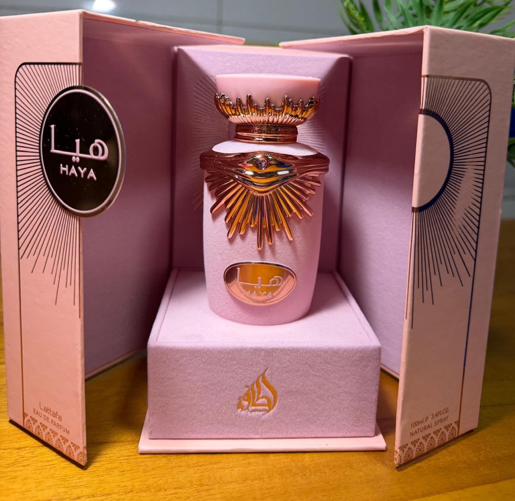 Lattafa Haya perfume rosa