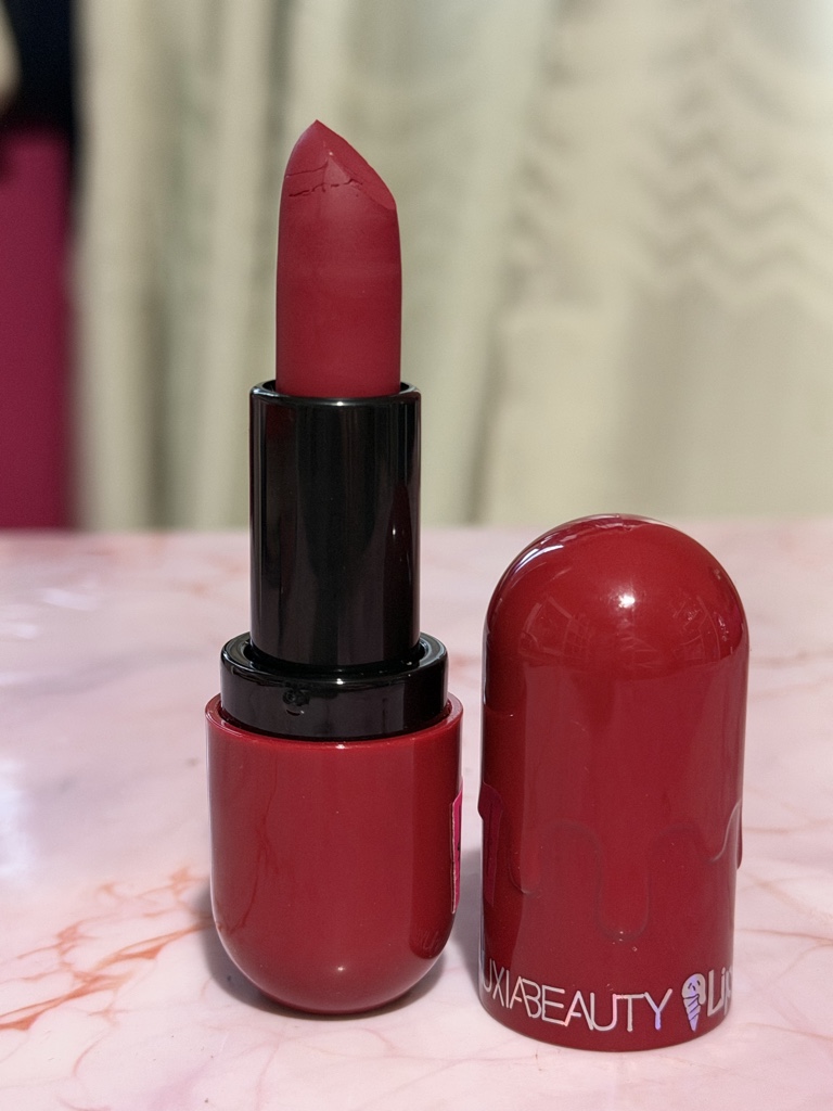 Labial Huxiabeauty bordo