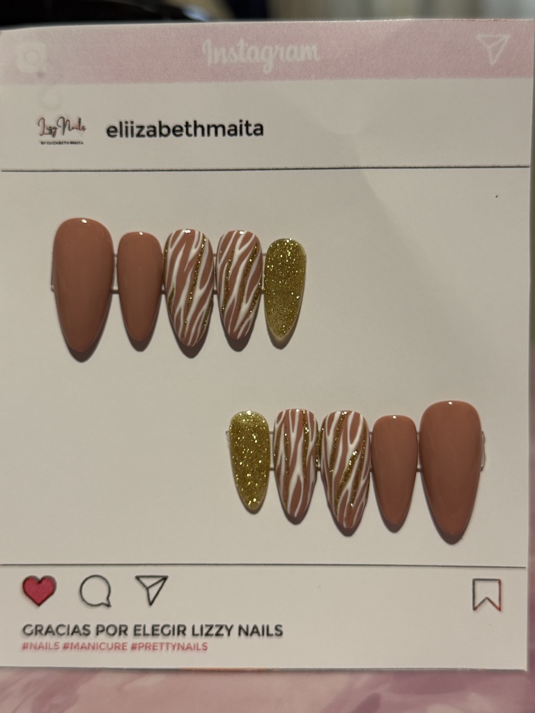 Press on almond animal print (tamaño S)
