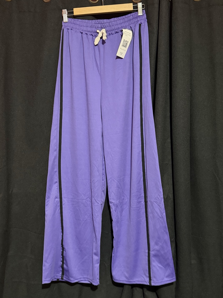 Pantalón wide leg lila