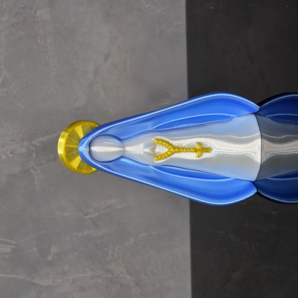 Nossa Senhora azul e branca minimalista