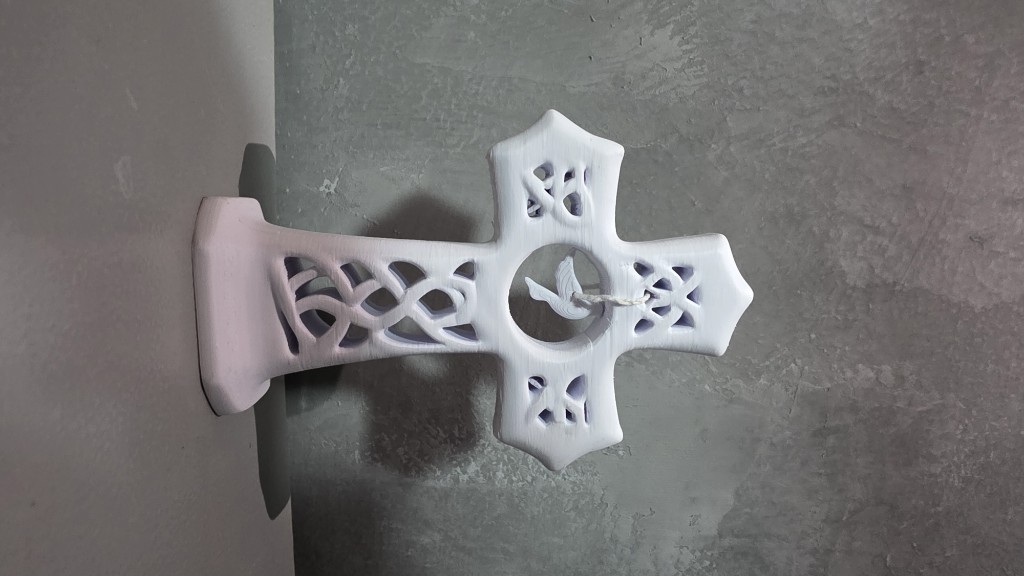 Cruz ornamental espírito santo