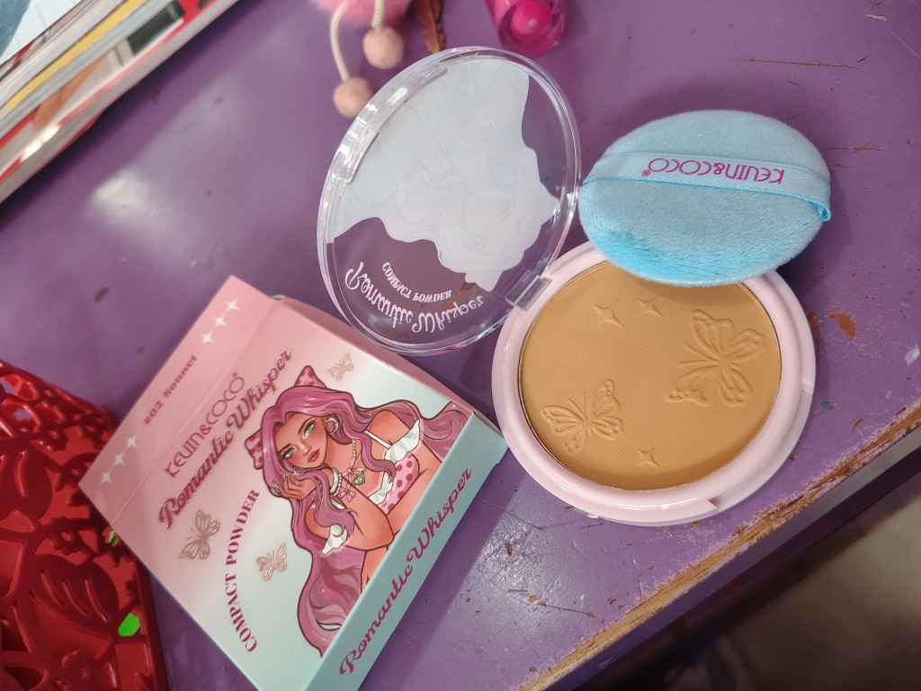 Polvo compacto Kevin y coco romantic
