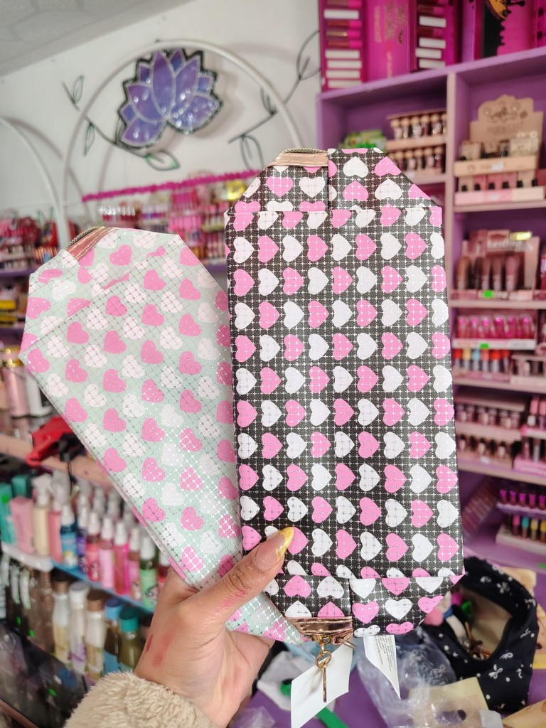 Cosmetiquera corazones