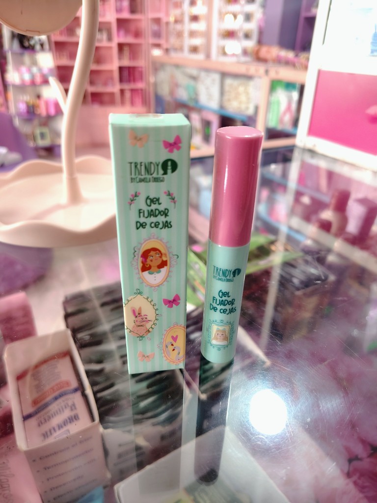 Gel de cejas trendy verde